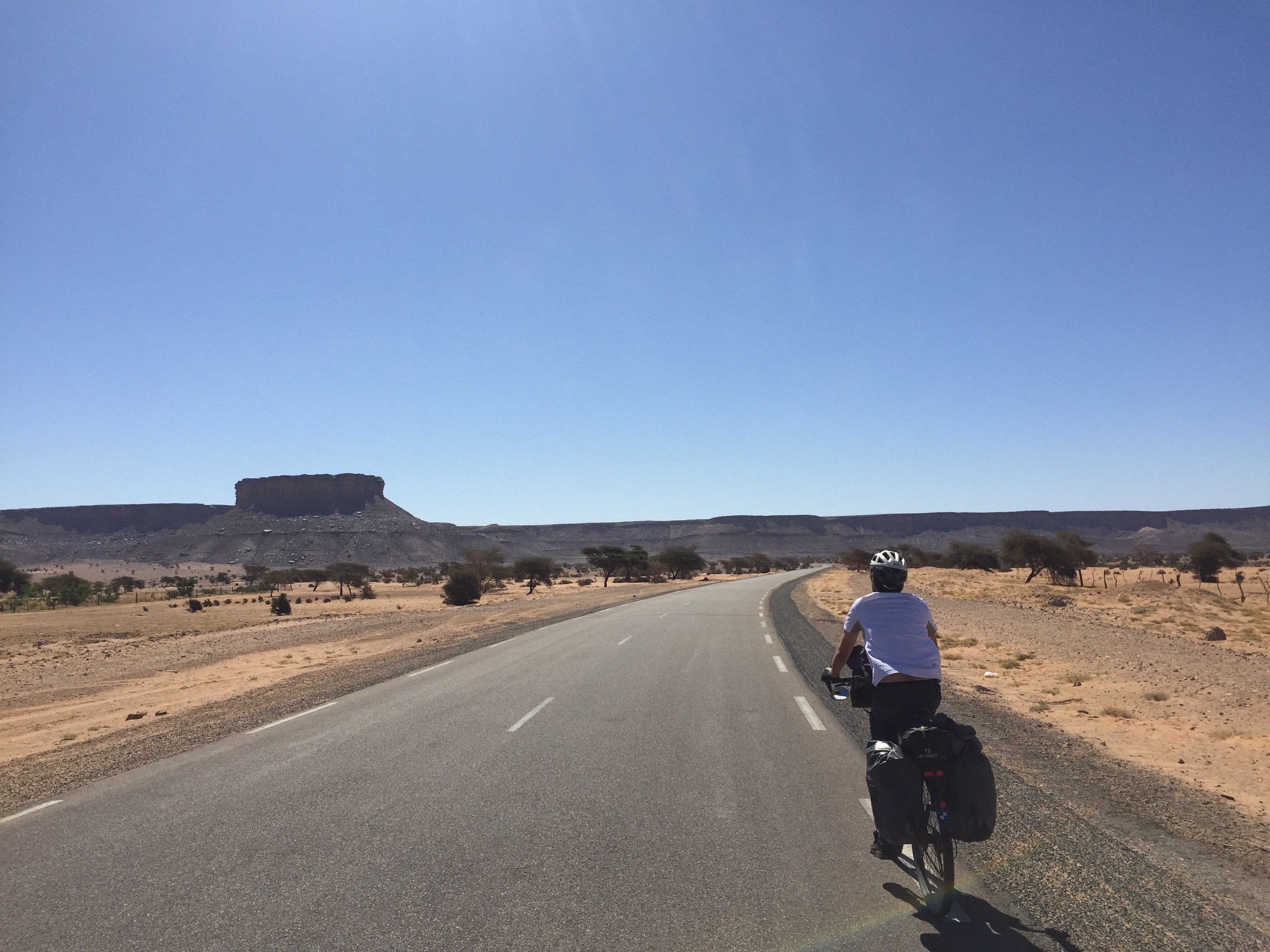 Biking from Choum to Atar