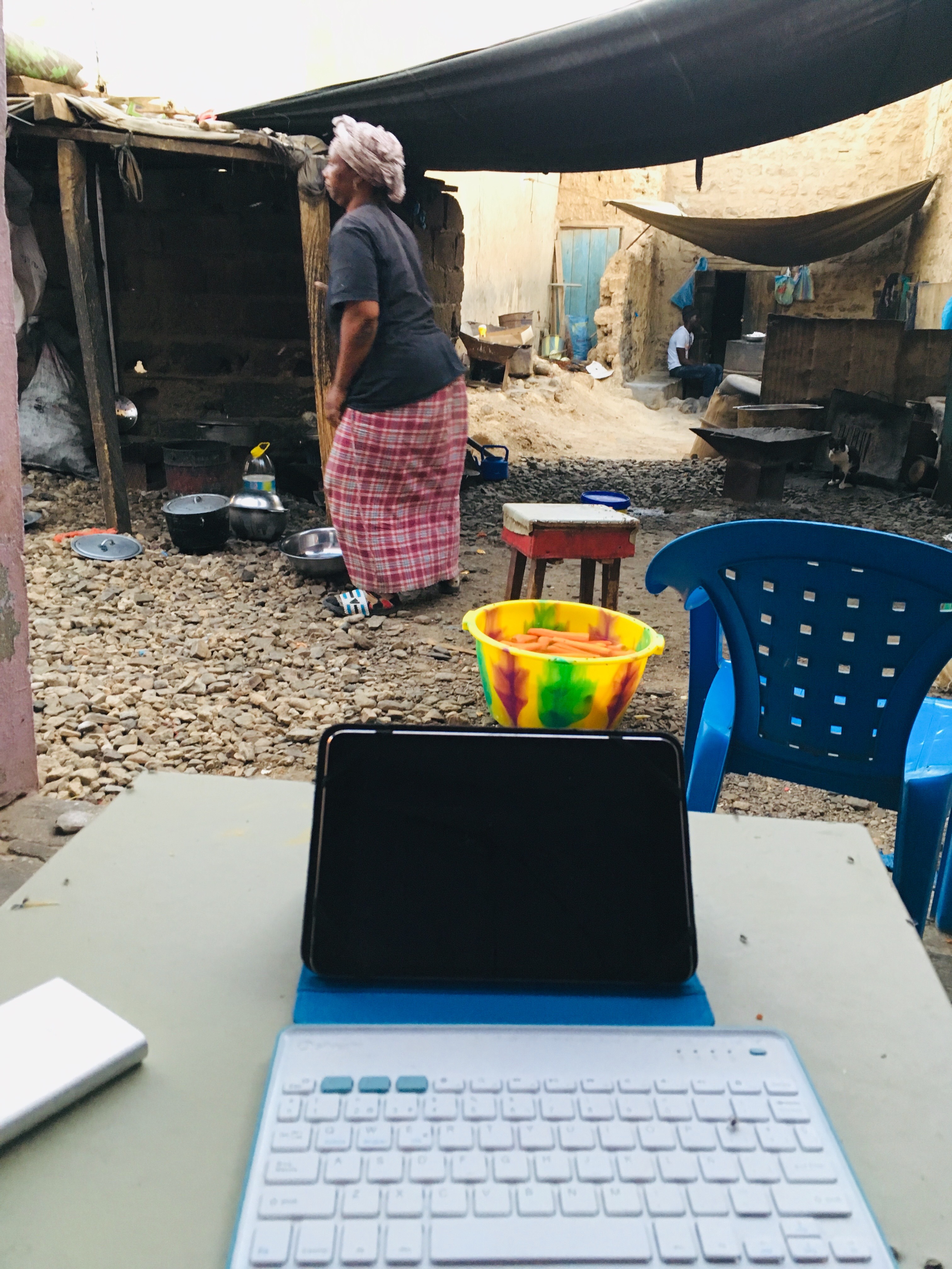 Working on the blog while waiting for food