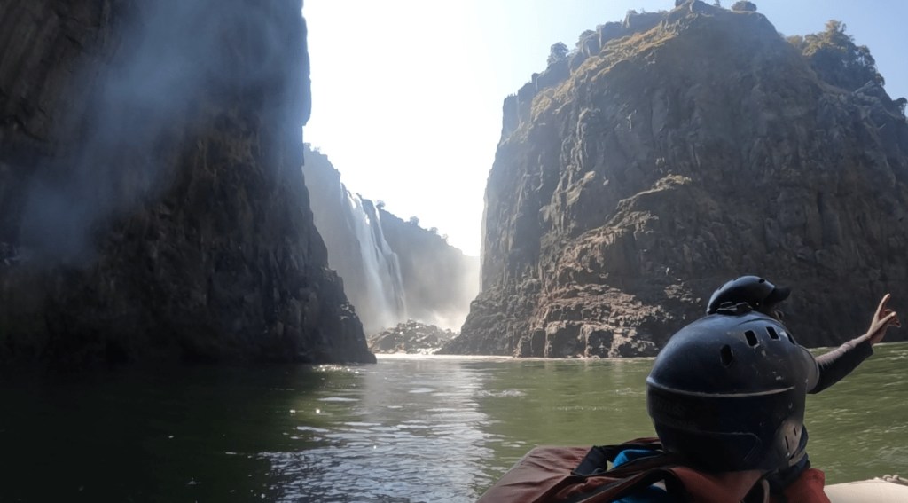 Safety briefing of the rafting in front of the Victoria falls